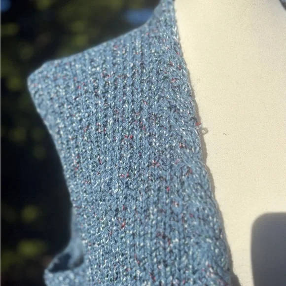 Handcrafted Blue Knit Vest – Cozy Artisan Layer Sz Lg - Picture 5 of 9